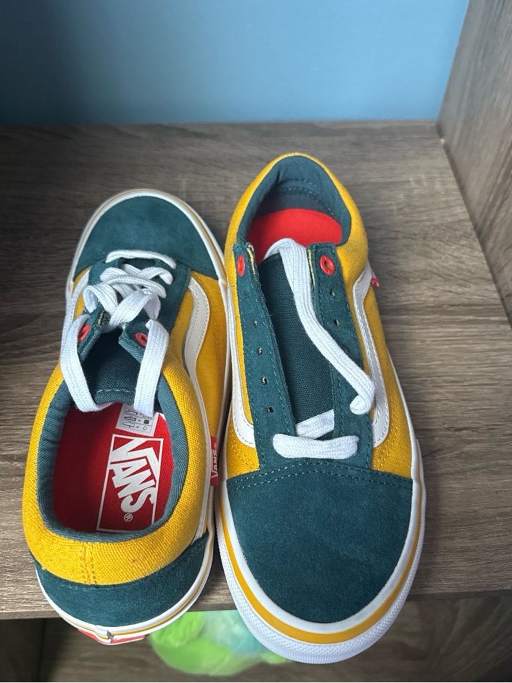Vans  Old Skool Low Top Sneakers - Green & Yellow